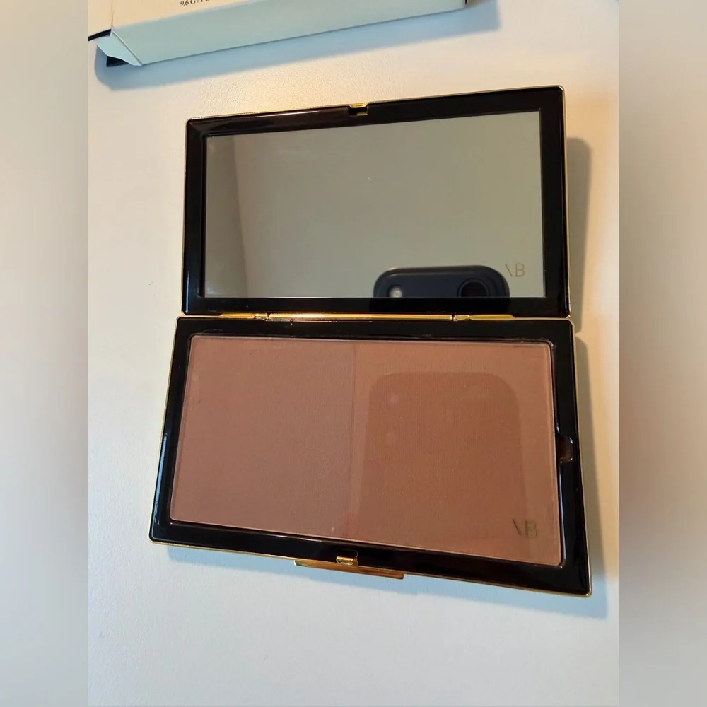 Victoria Beckham Matte Bronzing Brick | shade: 3 | NWT/ NIB - compact w/ refill
